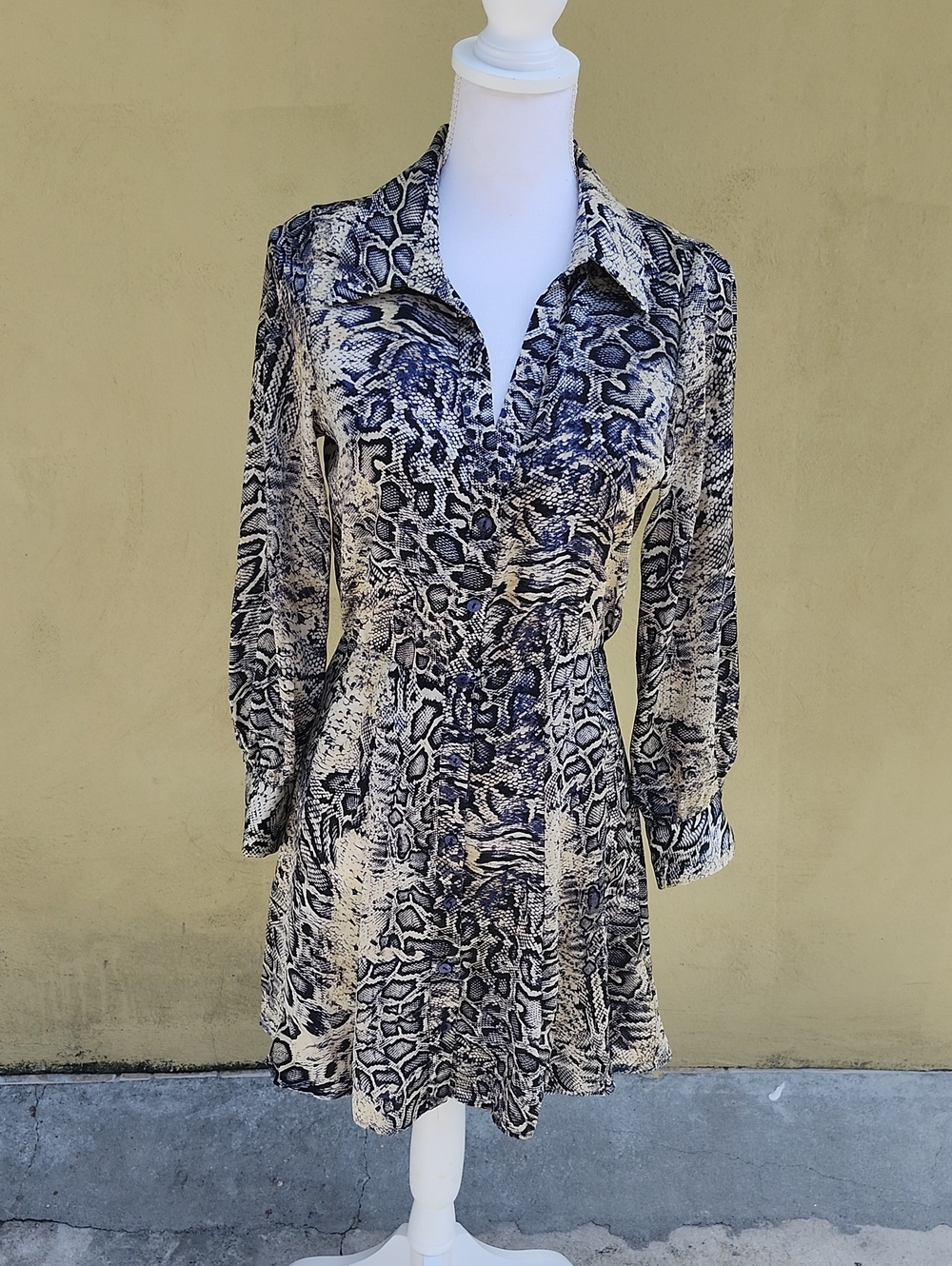 Zara Snake-Print Long Sleeve Shirt Dress - Black & Cream